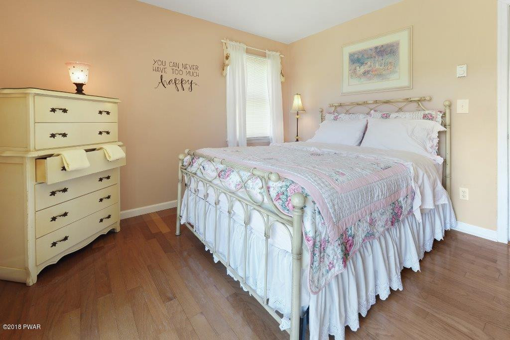 2332 Brookfield Road Lake Ariel, PA 18436 - Photo 12 of 32 Lakeview Bedroom