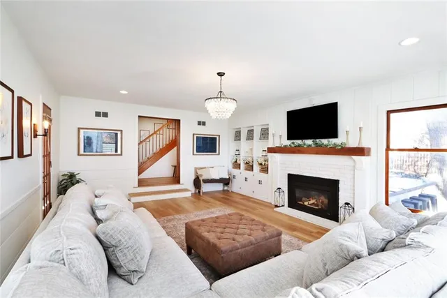 $975,000 | 2303 College Avenue, Manhattan, KS 66502