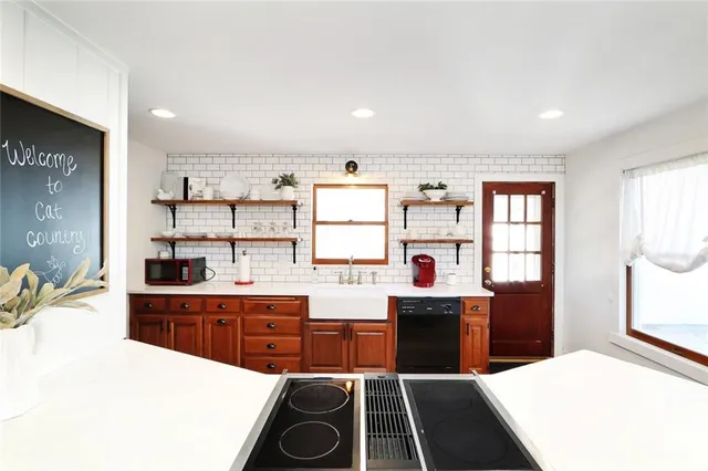 $975,000 | 2303 College Avenue, Manhattan, KS 66502