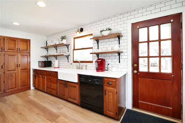 $975,000 | 2303 College Avenue, Manhattan, KS 66502