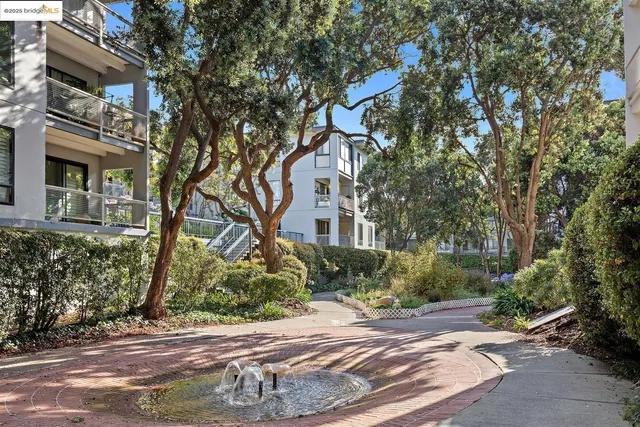 $339,000 | 7 Commodore Drive, Unit A355, Emeryville, CA 94608