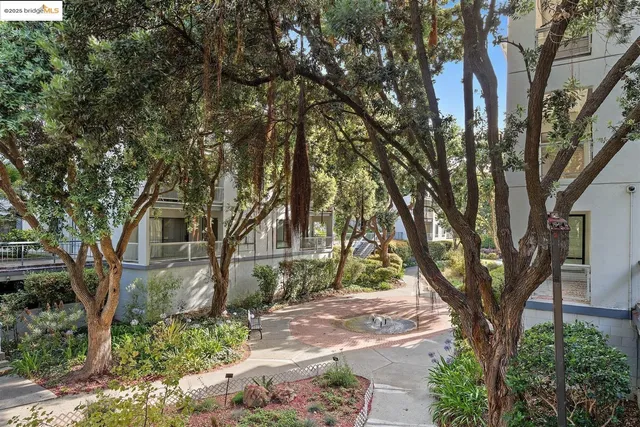 $339,000 | 7 Commodore Drive, Unit A355, Emeryville, CA 94608