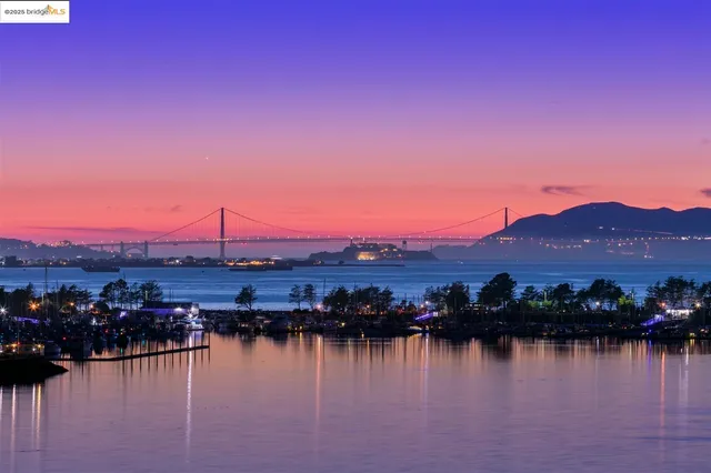 $339,000 | 7 Commodore Drive, Unit A355, Emeryville, CA 94608