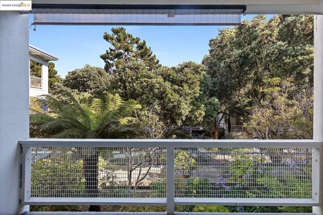 $339,000 | 7 Commodore Drive, Unit A355, Emeryville, CA 94608