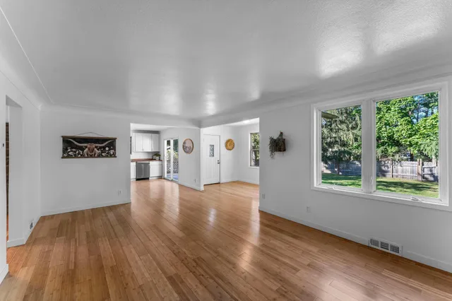 $315,000 | 7508 Newton Avenue North, Brooklyn Park, MN 55444