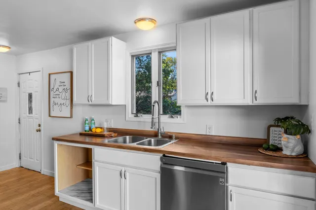 $315,000 | 7508 Newton Avenue North, Brooklyn Park, MN 55444