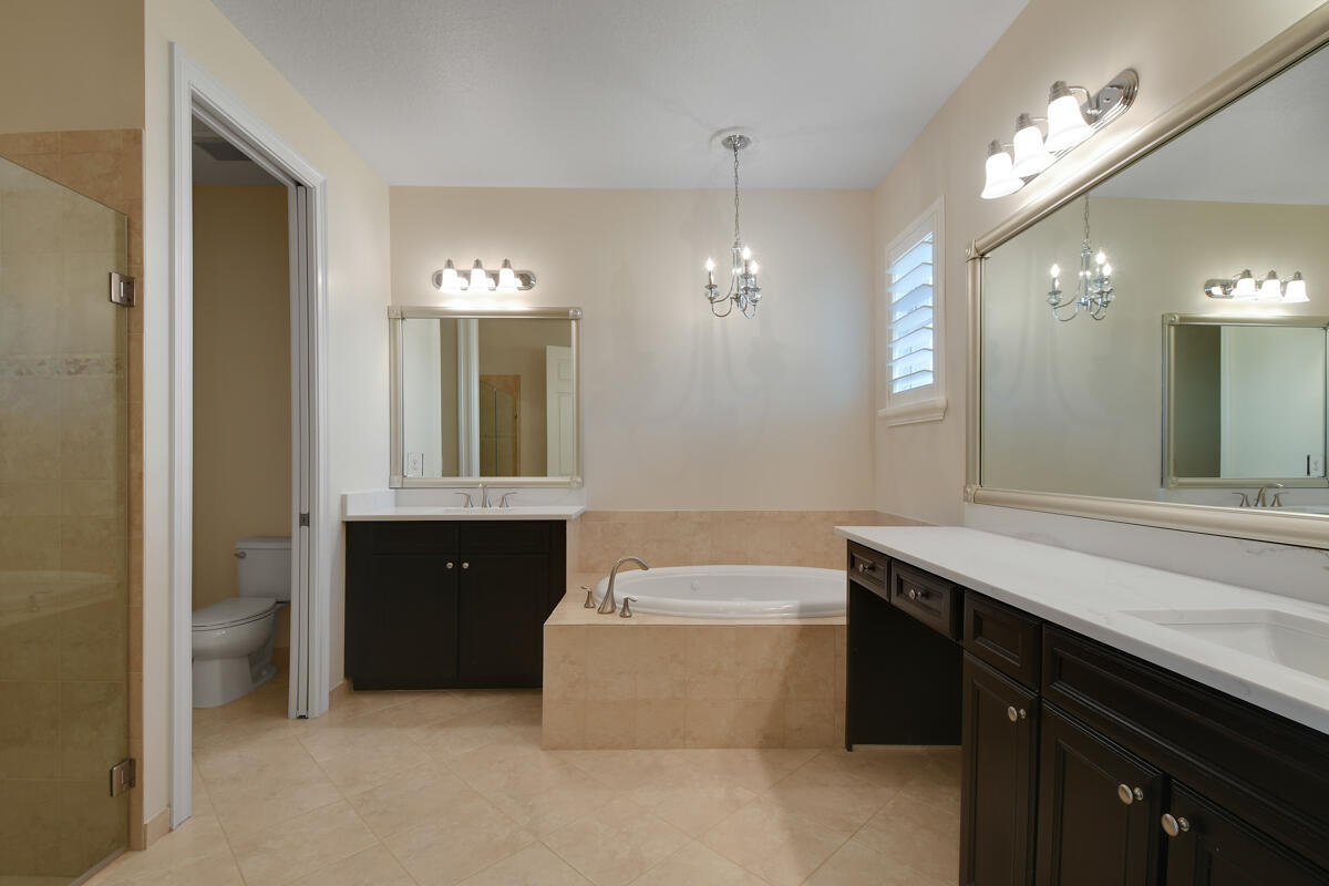 151 Whale Cay Way Jupiter, FL 33458 - Photo 30 of 64 Primary Bathroom