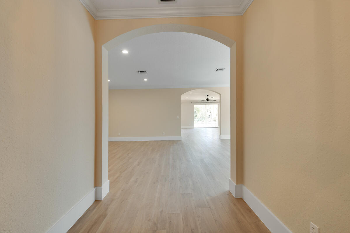 151 Whale Cay Way Jupiter, FL 33458 - Photo 9 of 64 Foyer Entrance