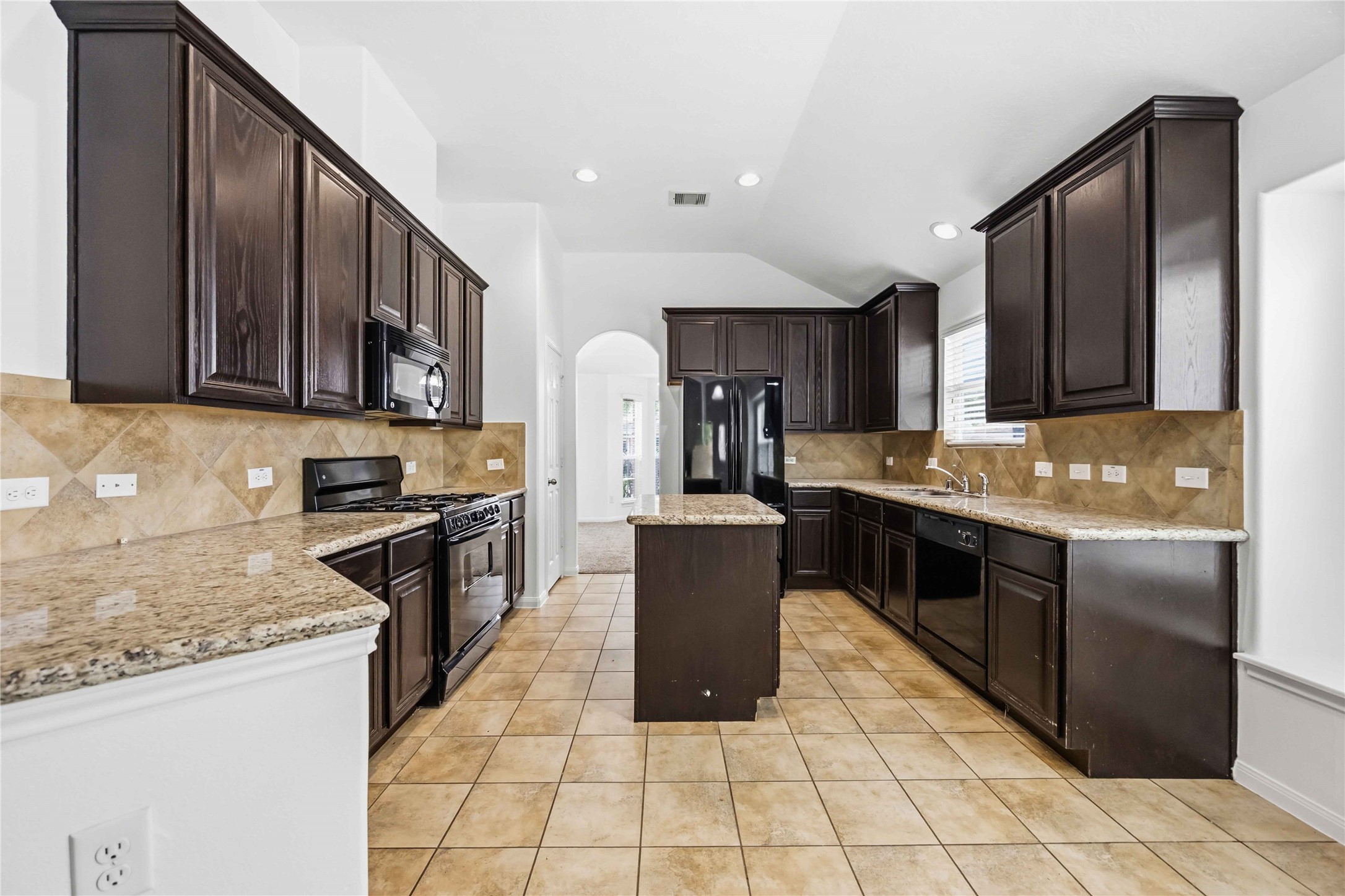 25038 Tancy Ranch Court Katy, TX 77494 - Photo 7 of 32