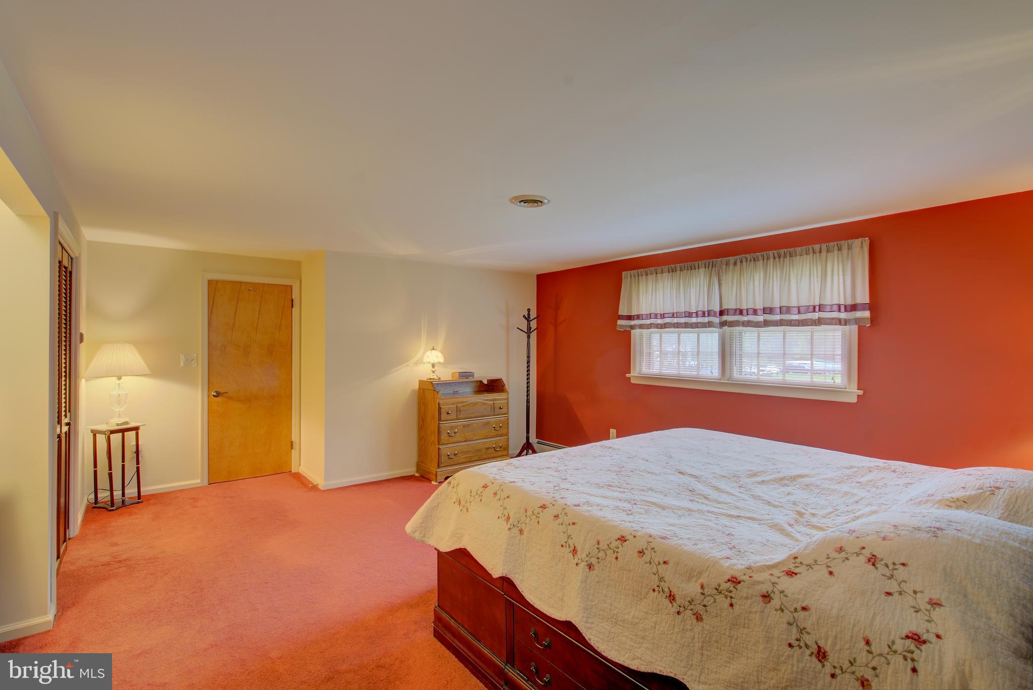 31 Oxmead Road Westampton, NJ 08060 - Photo 28 of 35 Master Bedroom