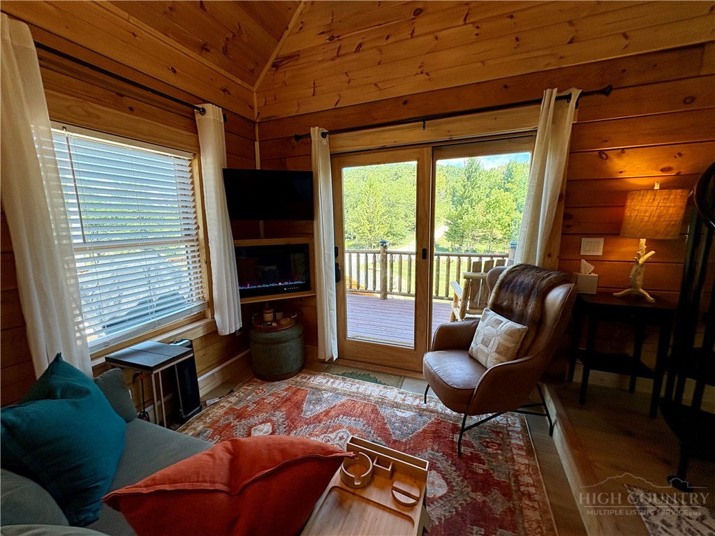 111 Almost Heaven Road Boone, NC 28607 - Photo 4 of 18 Gallery Image 4