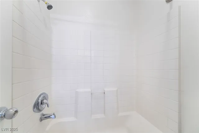 $1,500 | 251 South Green Valley Parkway, Unit 3921, Henderson, NV 89012