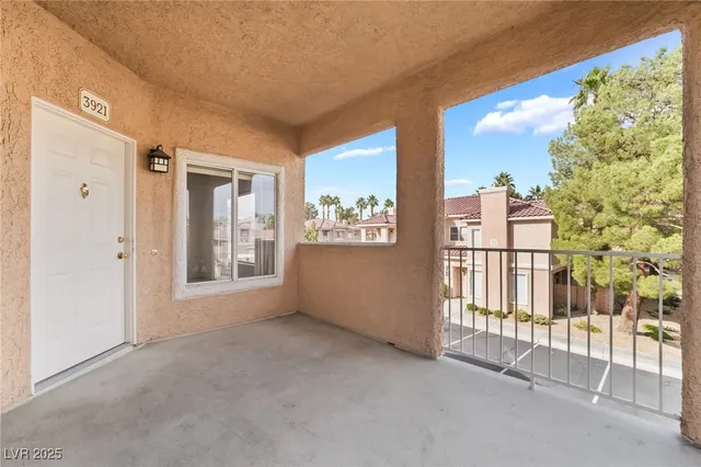 $1,500 | 251 South Green Valley Parkway, Unit 3921, Henderson, NV 89012