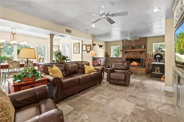 $775,000 | Undisclosed Address, Poplarville, MS 39470