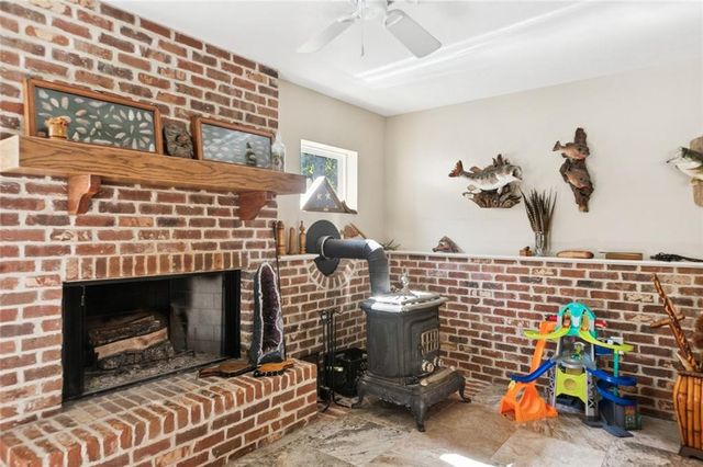 $775,000 | 203 John Henry Lake Road, Poplarville, MS 39470