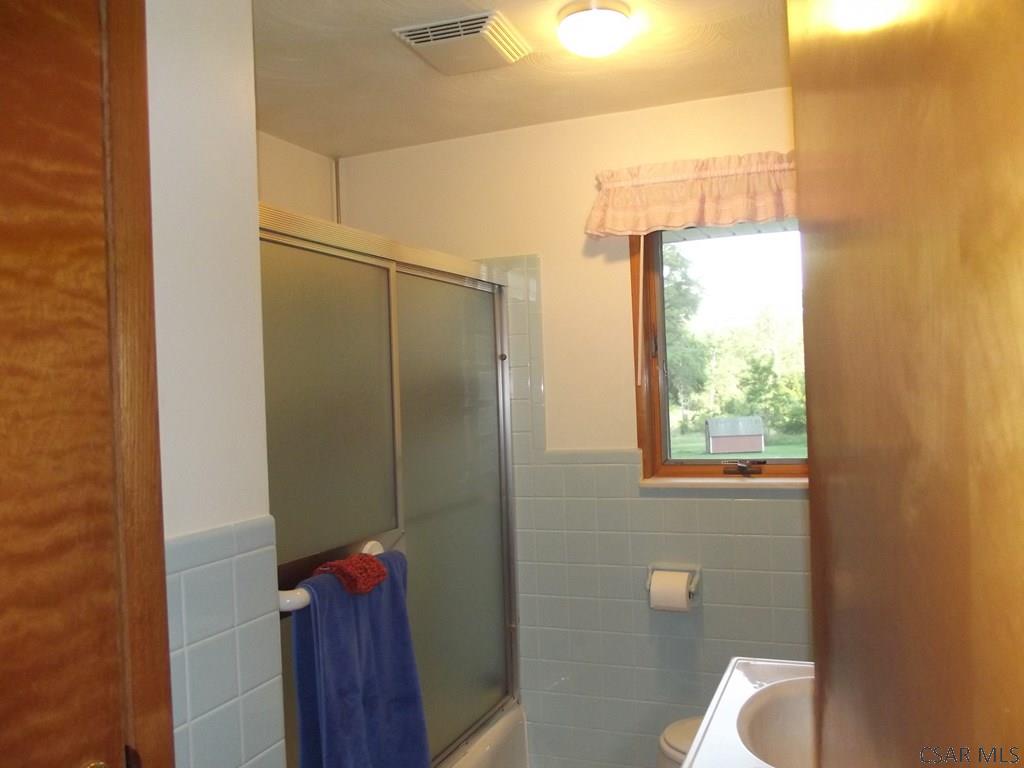 125 Amherst Road Johnstown, PA 15905 - Photo 10 of 13