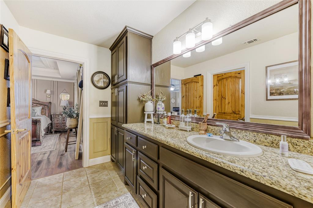 7835 Portwood Road Azle, TX 76020 - Photo 18 of 33