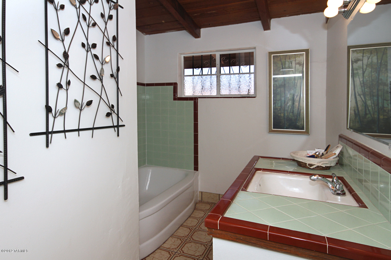2837 North Swan Road Tucson, AZ 85712 - Photo 12 of 18 Gallery Image 12