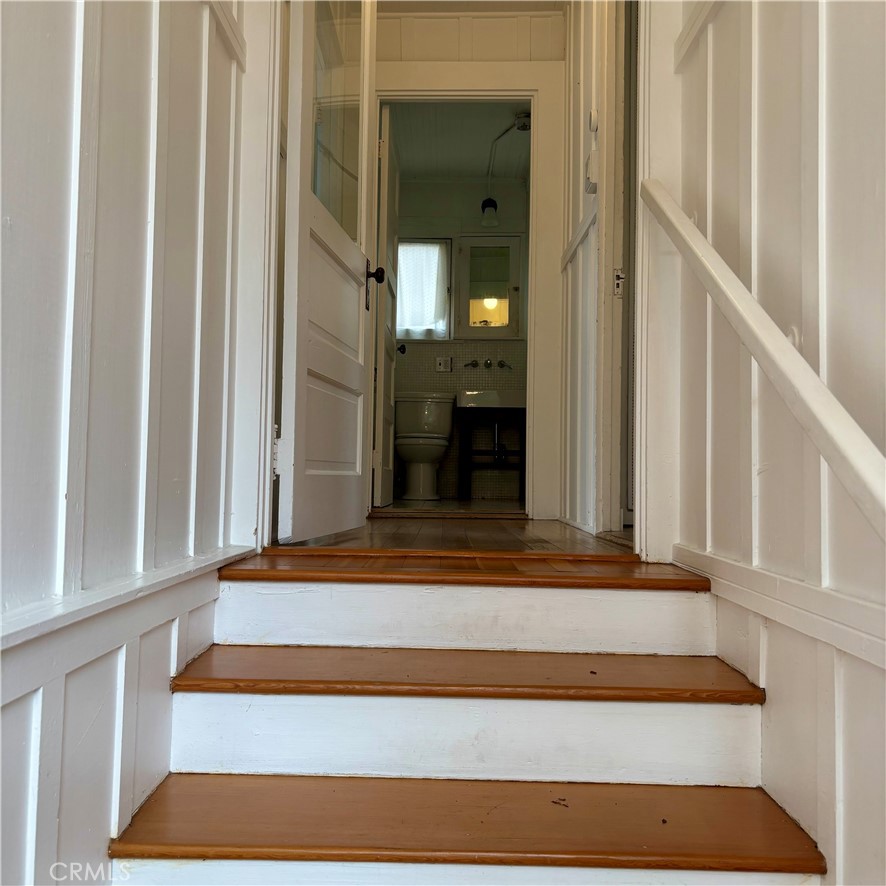 25 Galleon Street Marina del Rey, CA 90292 - Photo 15 of 41 a view of entryway