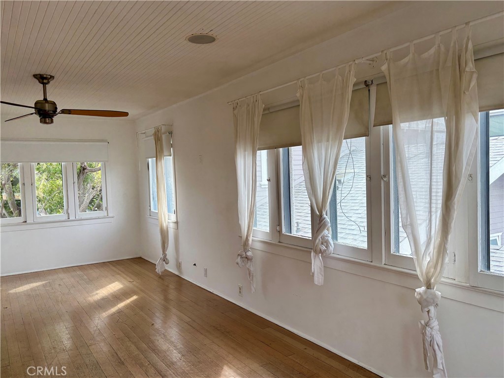 25 Galleon Street Marina del Rey, CA 90292 - Photo 5 of 41 a view of wooden floor and windows in a room