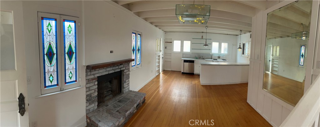 25 Galleon Street Marina del Rey, CA 90292 - Photo 8 of 41 a open kitchen with cabinets a sink and appliances