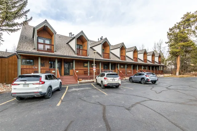 a view of an entryway