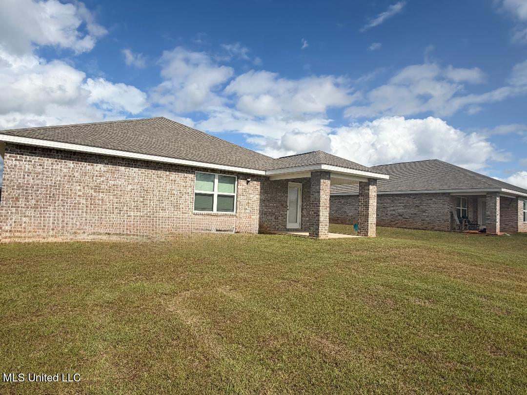 29 Crown Drive Lucedale, MS 39452 - Photo 18 of 20 CROWN BACK PORCH