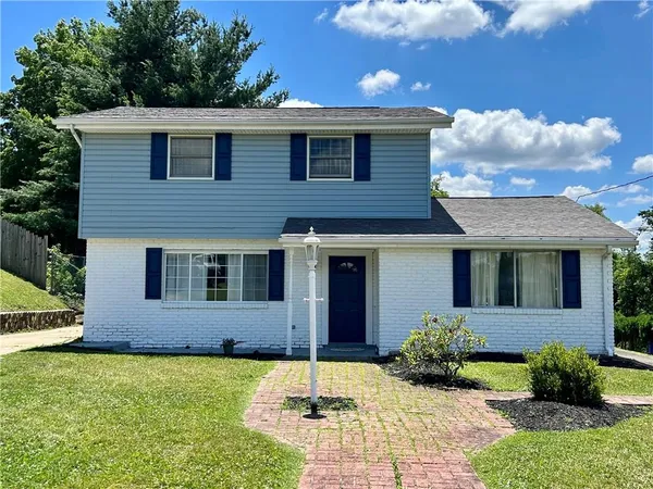 $290,000 | 126 Hereford Drive, Oakdale, PA 15071