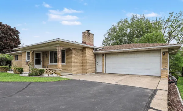 $320,000 | 59126 Romeo Plank Road, Ray, MI 48096