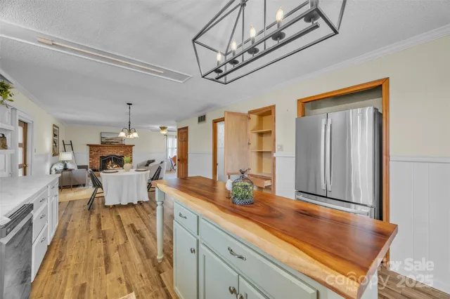 $469,000 | 280 Forest Acres Lane, Taylorsville, NC 28681