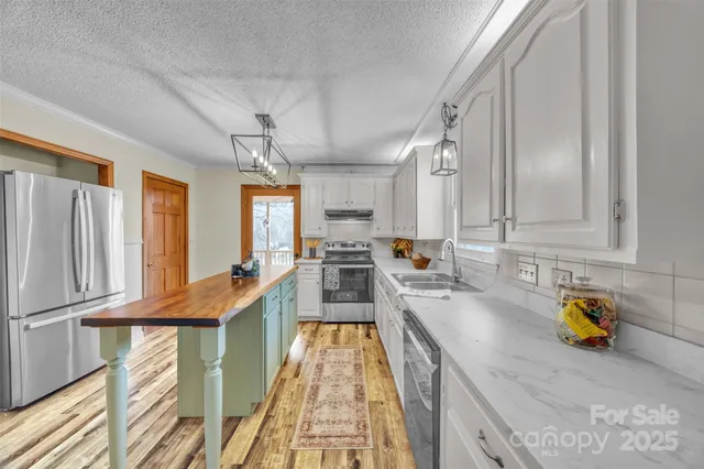 $469,000 | 280 Forest Acres Lane, Taylorsville, NC 28681