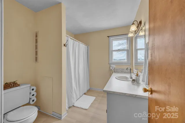 $469,000 | 280 Forest Acres Lane, Taylorsville, NC 28681