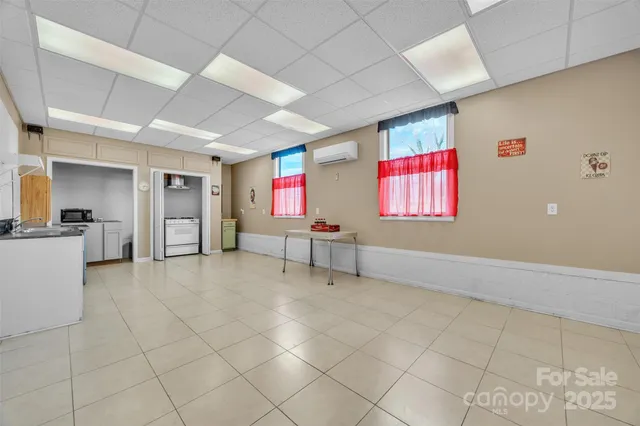 $469,000 | 280 Forest Acres Lane, Taylorsville, NC 28681