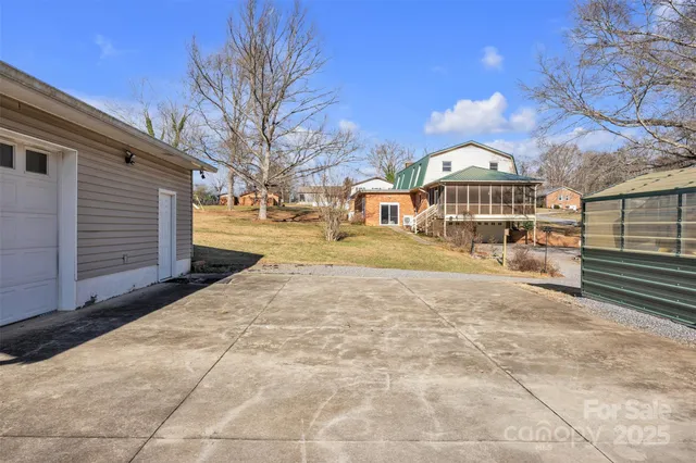 $469,000 | 280 Forest Acres Lane, Taylorsville, NC 28681