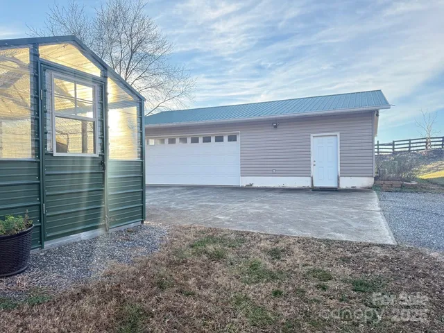 $469,000 | 280 Forest Acres Lane, Taylorsville, NC 28681