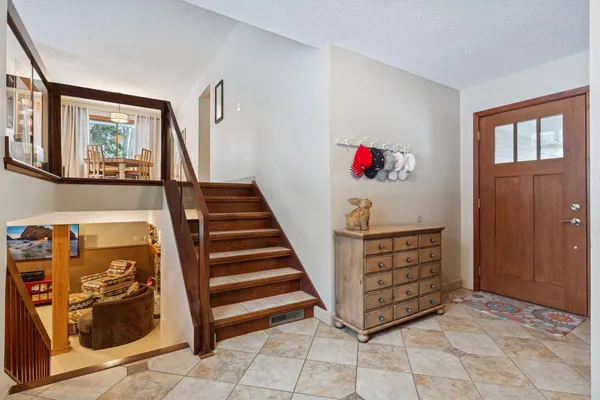$699,900 | 3237 Shores Boulevard, Wayzata, MN 55391