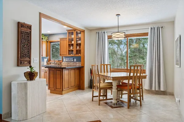 $699,900 | 3237 Shores Boulevard, Wayzata, MN 55391