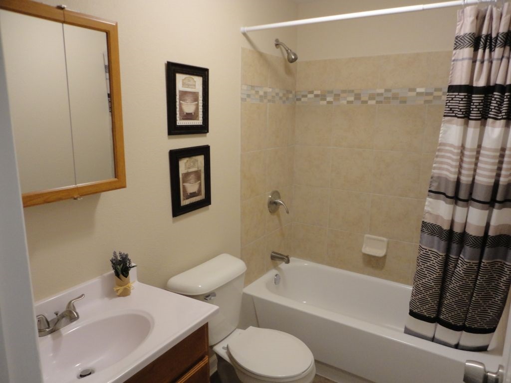 2127 Silver Street Anderson, IN 46012 - Photo 5 of 18 Gallery Image 5