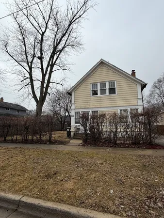 $194,000 | 743 Bangs Street, Aurora, IL 60505