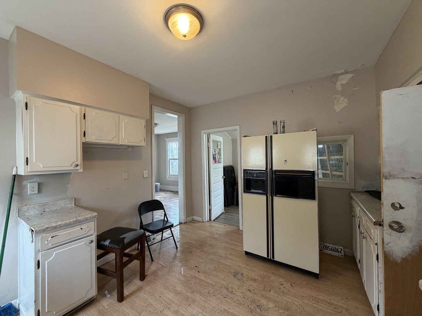 743 Bangs Street Aurora, IL 60505 - Photo 12 of 33