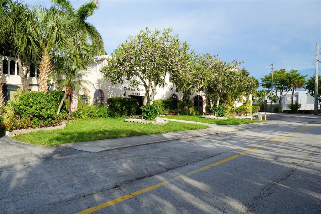 160 Northeast 8th Avenue, Unit 25B Hallandale Beach, FL 33009 - Photo 35 of 35 a view of a kids park