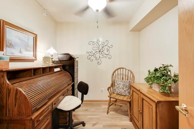 $500,000 | 200 West Campbell Street, Unit 608, Arlington Heights, IL 60005