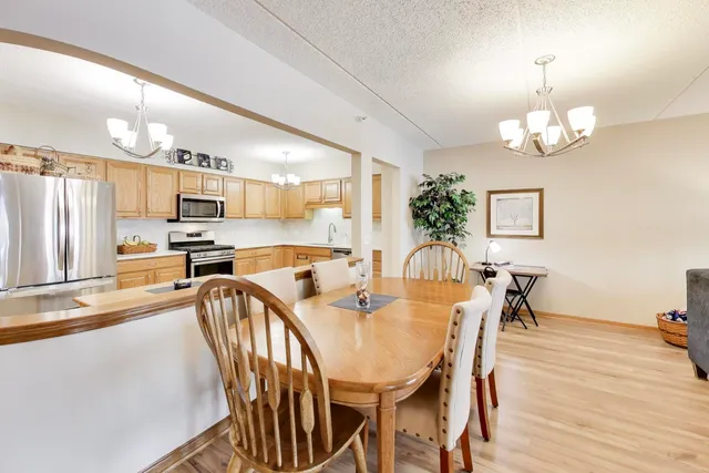 $500,000 | 200 West Campbell Street, Unit 608, Arlington Heights, IL 60005