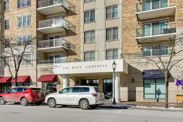 $500,000 | 200 West Campbell Street, Unit 608, Arlington Heights, IL 60005