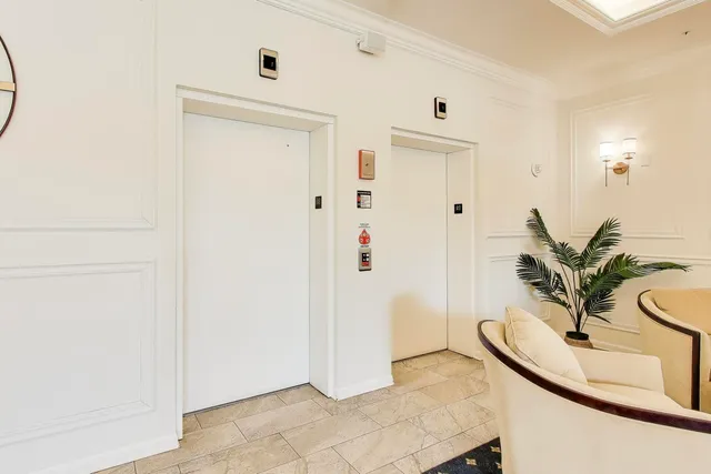 $500,000 | 200 West Campbell Street, Unit 608, Arlington Heights, IL 60005