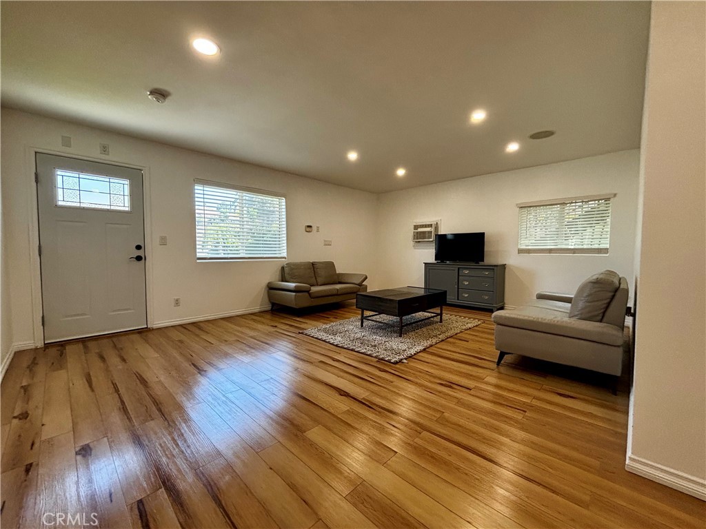 16877 Orangecrest Court, Unit B Riverside, CA 92504 - Photo 4 of 19