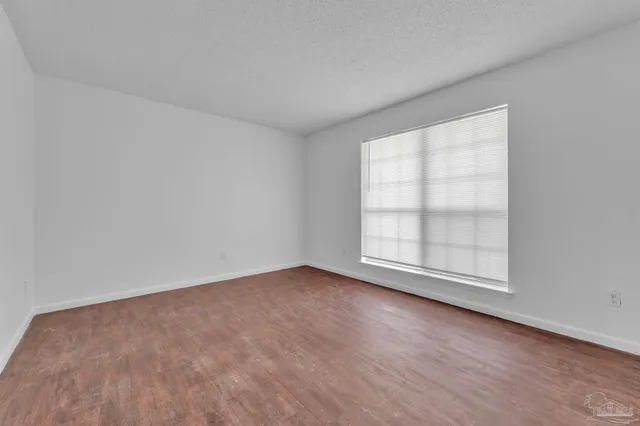 $309,000 | 5521 Sunburst Lane, Pensacola, FL 32507