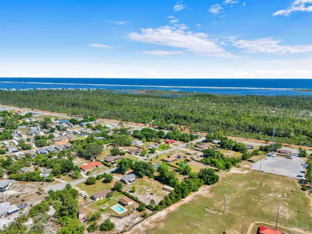 $309,000 | 5521 Sunburst Lane, Pensacola, FL 32507
