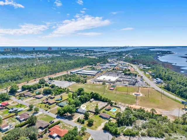 $309,000 | 5521 Sunburst Lane, Pensacola, FL 32507