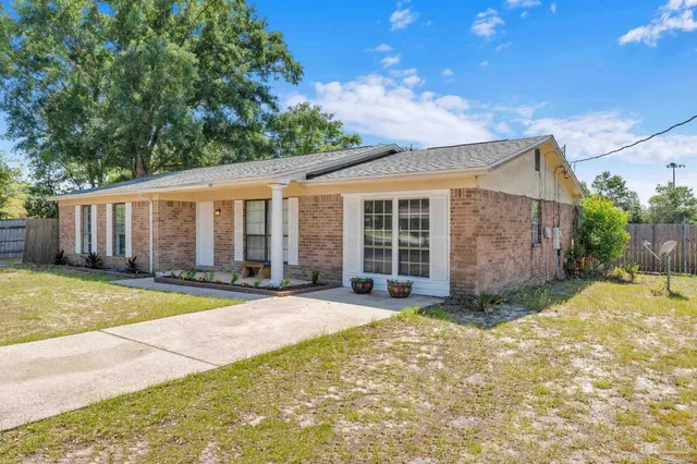 $309,000 | 5521 Sunburst Lane, Pensacola, FL 32507